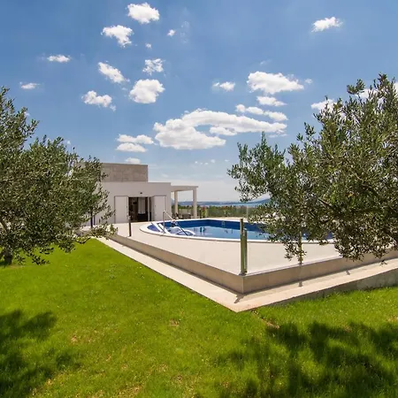 Olive`s Secret Villa Kaštel Lukšić